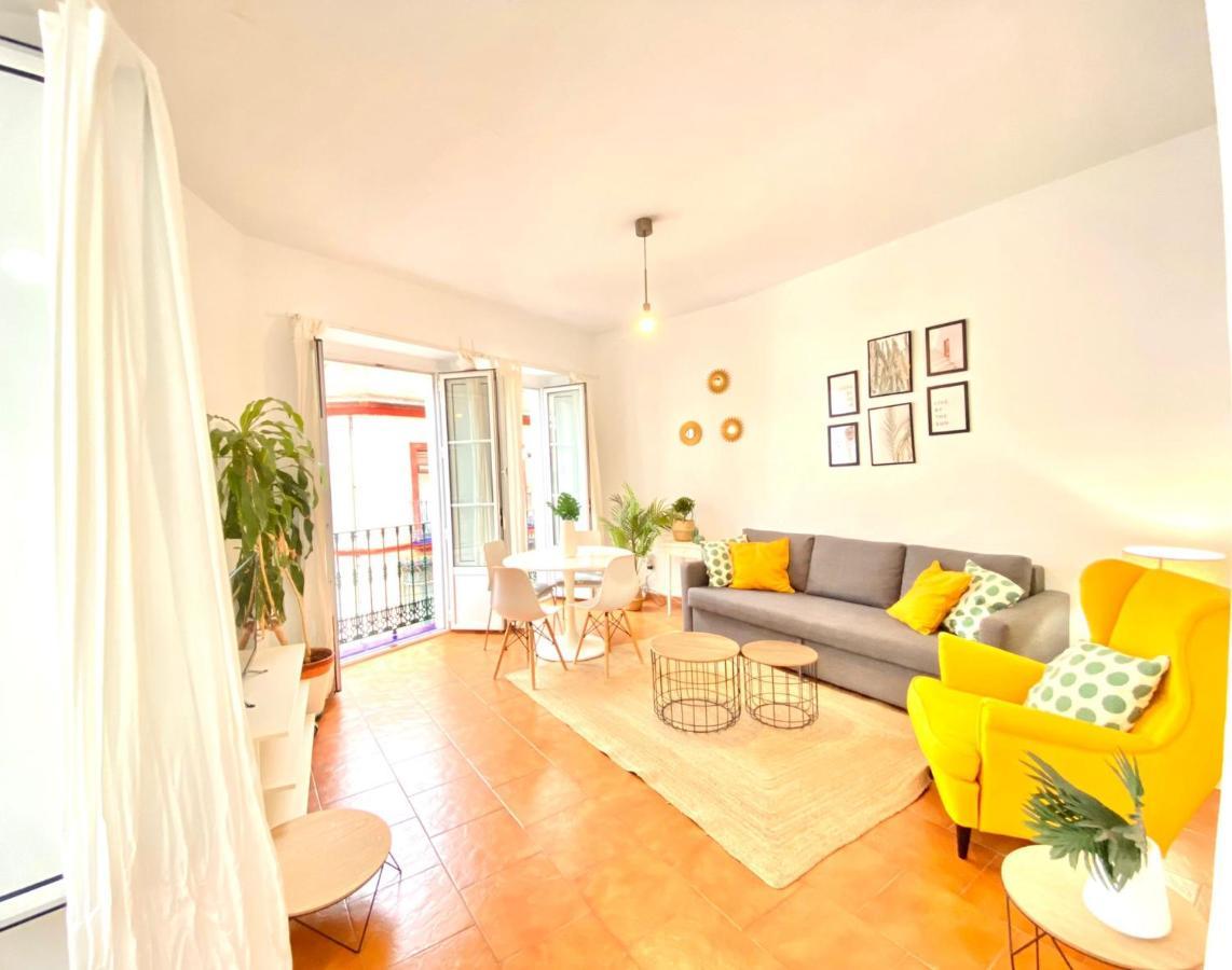 Comfortable Studio Old Town, Parking Optional Seville Exterior photo