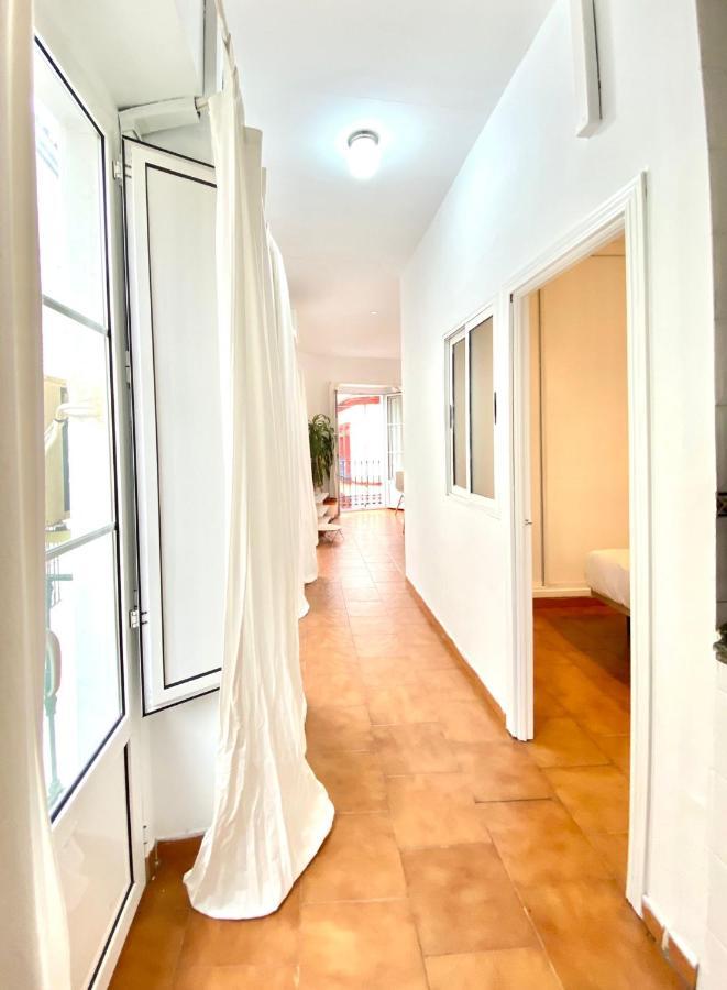 Comfortable Studio Old Town, Parking Optional Seville Exterior photo