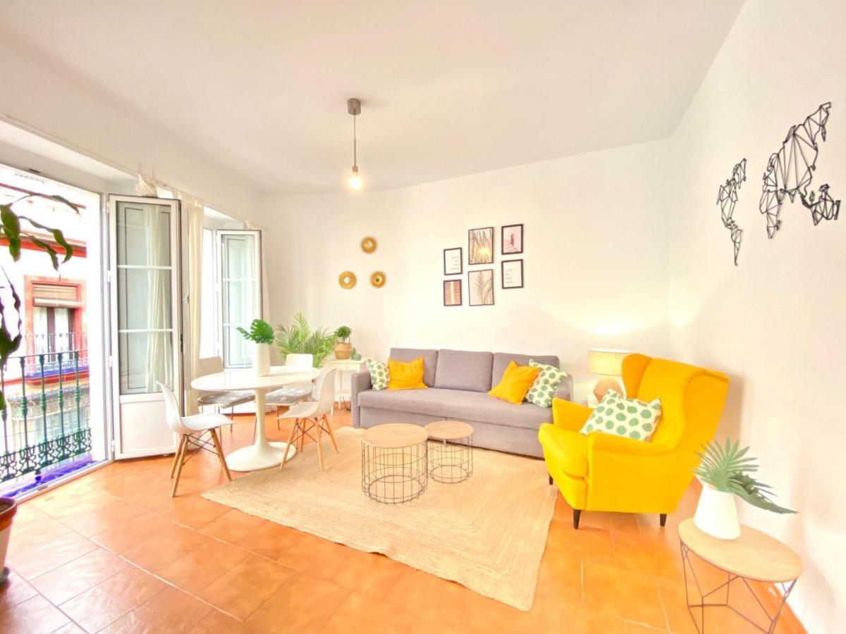 Comfortable Studio Old Town, Parking Optional Seville Exterior photo
