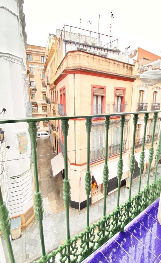 Comfortable Studio Old Town, Parking Optional Seville Exterior photo