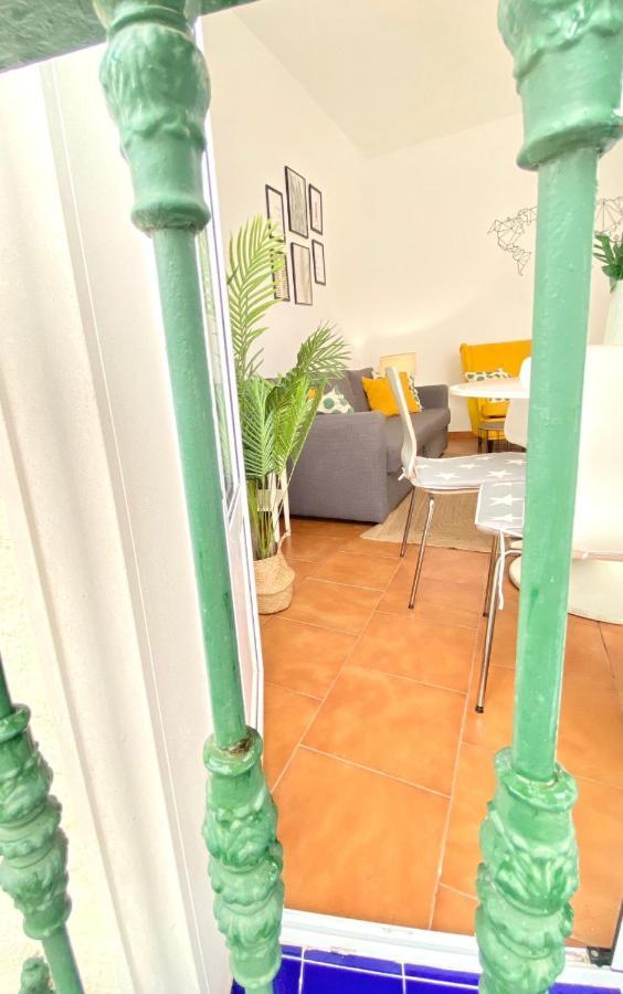Comfortable Studio Old Town, Parking Optional Seville Exterior photo