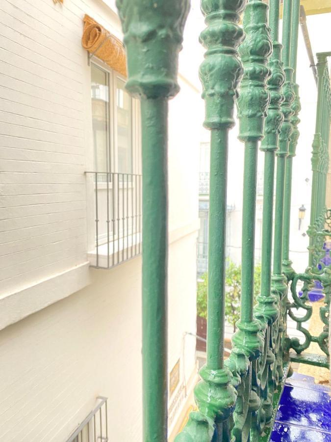Comfortable Studio Old Town, Parking Optional Seville Exterior photo