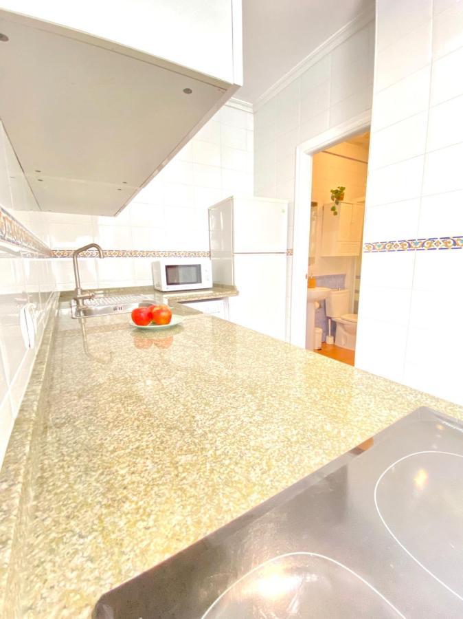 Comfortable Studio Old Town, Parking Optional Seville Exterior photo