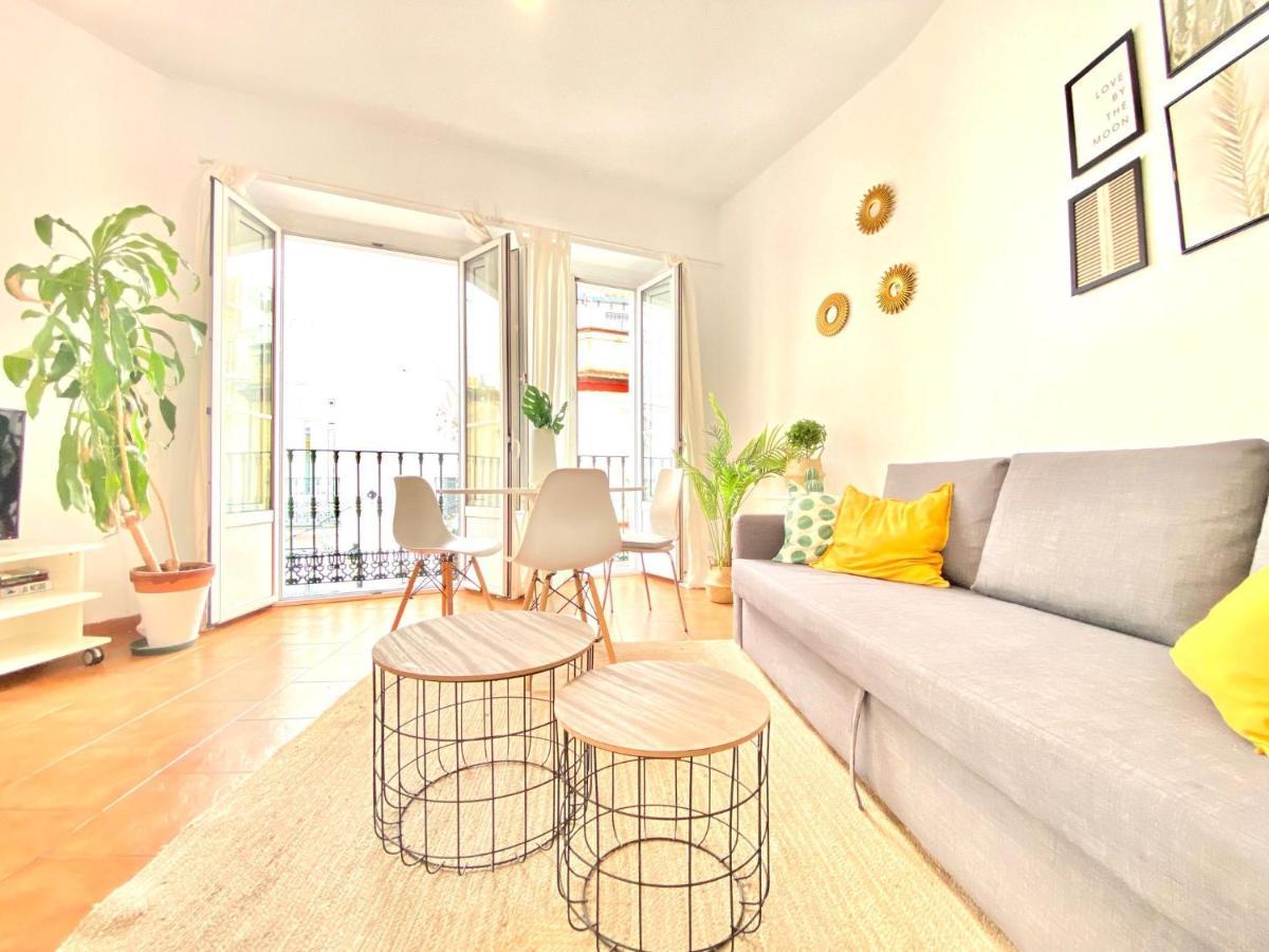 Comfortable Studio Old Town, Parking Optional Seville Exterior photo