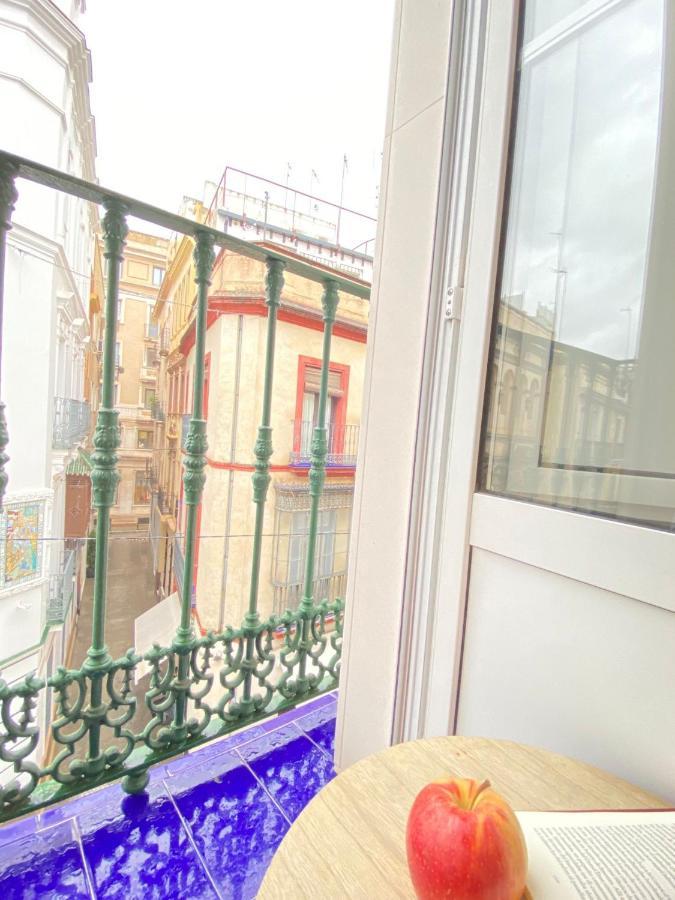 Comfortable Studio Old Town, Parking Optional Seville Exterior photo