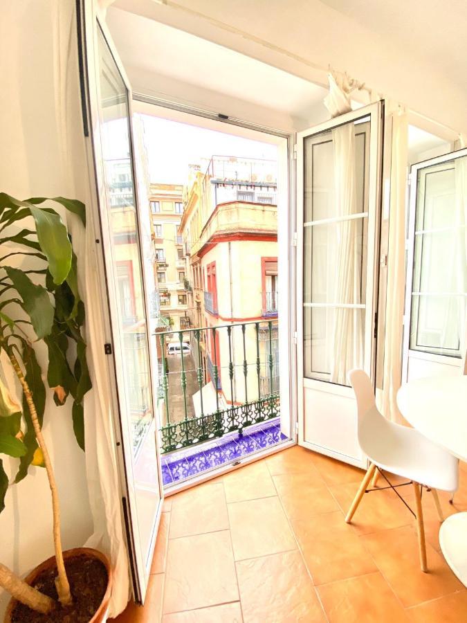 Comfortable Studio Old Town, Parking Optional Seville Exterior photo