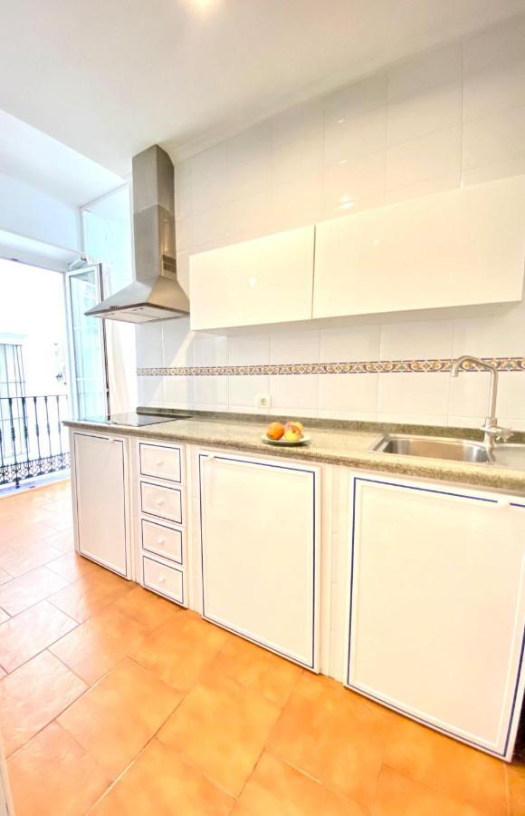 Comfortable Studio Old Town, Parking Optional Seville Exterior photo