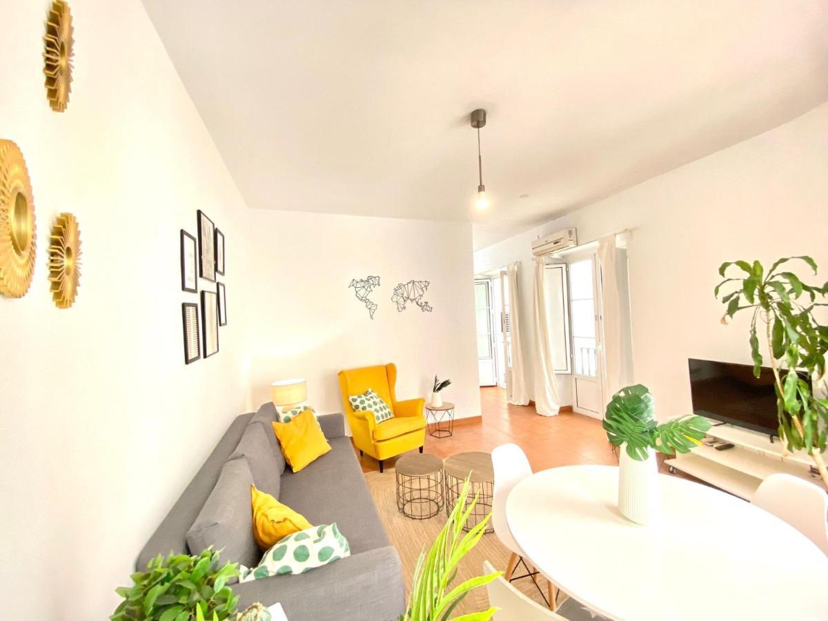Comfortable Studio Old Town, Parking Optional Seville Exterior photo