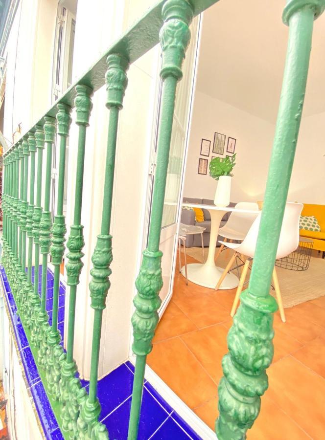 Comfortable Studio Old Town, Parking Optional Seville Exterior photo